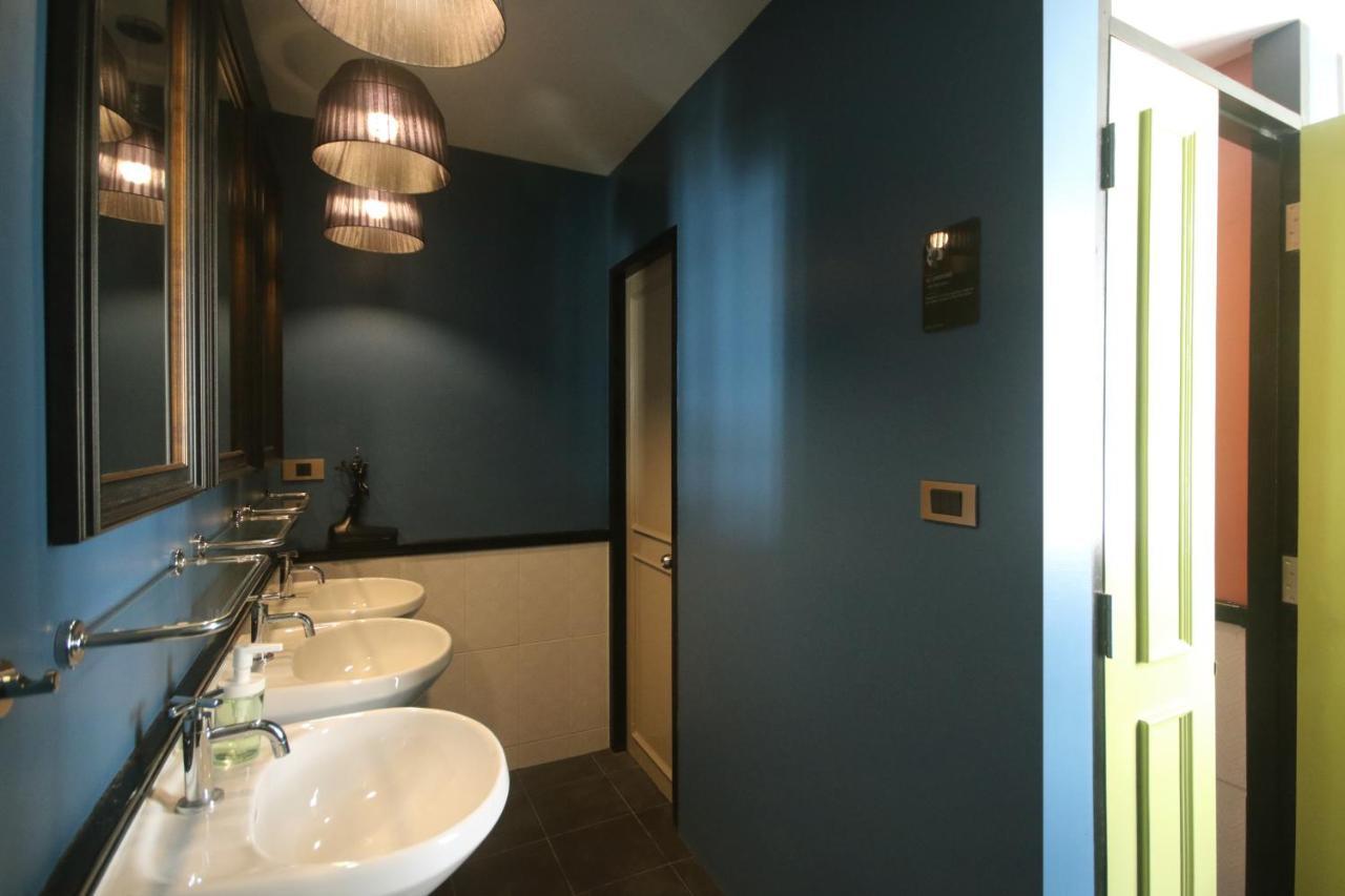 Siam Colors Hostel Бангкок Екстер'єр фото